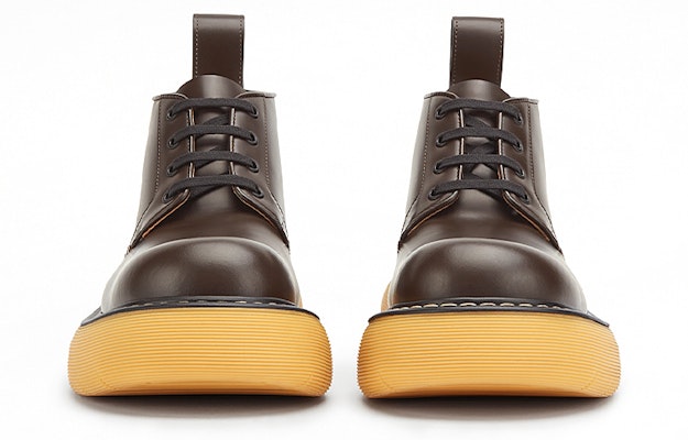 보테가 베네타 스웰 레이스업 앵클 부츠 '에보니' 651256V00H02062 Shop 보테가 베네타 스웰 레이스업 앵클 부츠 '에보니' 651256V00H02062