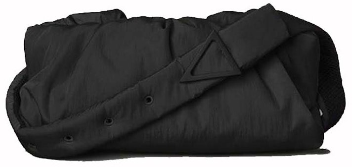 bottega-veneta-the-body-pouch-black