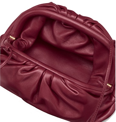 Bottega Veneta The Pouch 20 Kulit Mentega Bordeaux Lookbook Bottega Veneta The Pouch 20 Kulit Mentega Bordeaux
