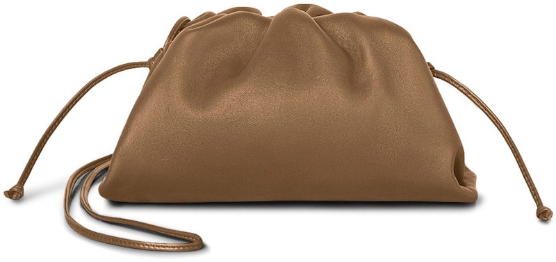 bottega-veneta-the-pouch-20-butter-calf-camel