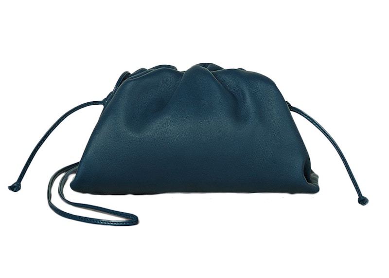 Bottega Veneta The Pouch 20 Butter Calf Deep Blue