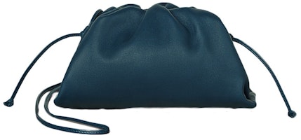 Bottega Veneta The Pouch 20 Butter Calf Deep Blue Bottega Veneta The Pouch 20 Butter Calf Deep Blue