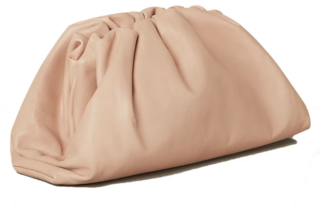Bottega Veneta 牛皮奶油裸色雲朵包 Order Bottega Veneta 牛皮奶油裸色雲朵包
