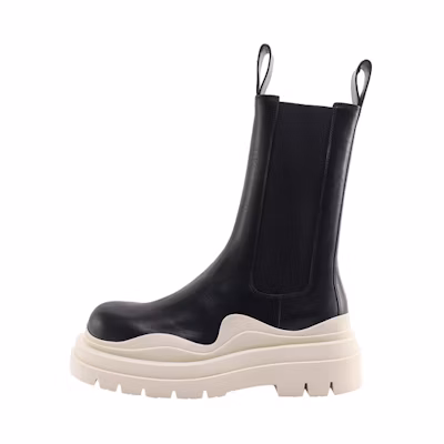 Bottega Veneta Tire Chelsea Boot 'Black Calfskin'