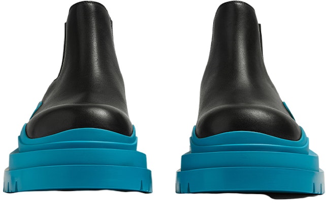 Bottega Veneta 葆蝶家 植鞣皮革短款切爾西靴 阿瑪菲藍 Lookbook Bottega Veneta 葆蝶家 植鞣皮革短款切爾西靴 阿瑪菲藍