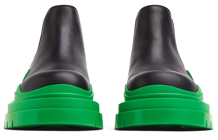 Shop ボッテガヴェネタ タイヤブーツ (ブラックグラス) 630281VBS501477