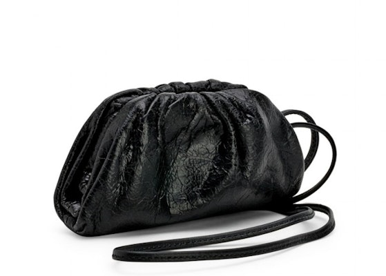 Bottega Veneta x DSM Charm Hitam Lookbook Bottega Veneta x DSM Charm Hitam