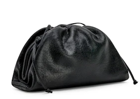 Lookbook Bottega Veneta x DSM The Pouch 20 黑色手袋