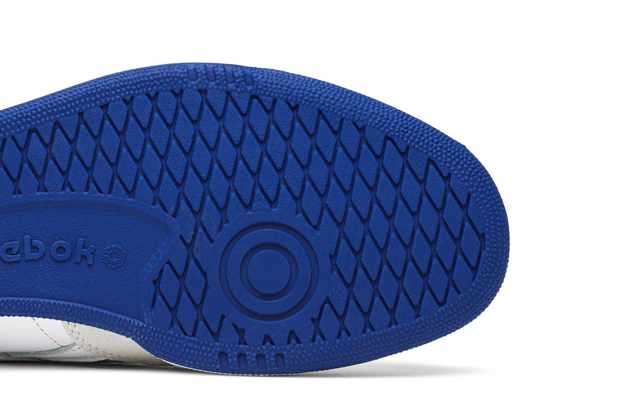 Purchase BRONZE56K x Reebok Club C Revenge ‘白色’ FU7915