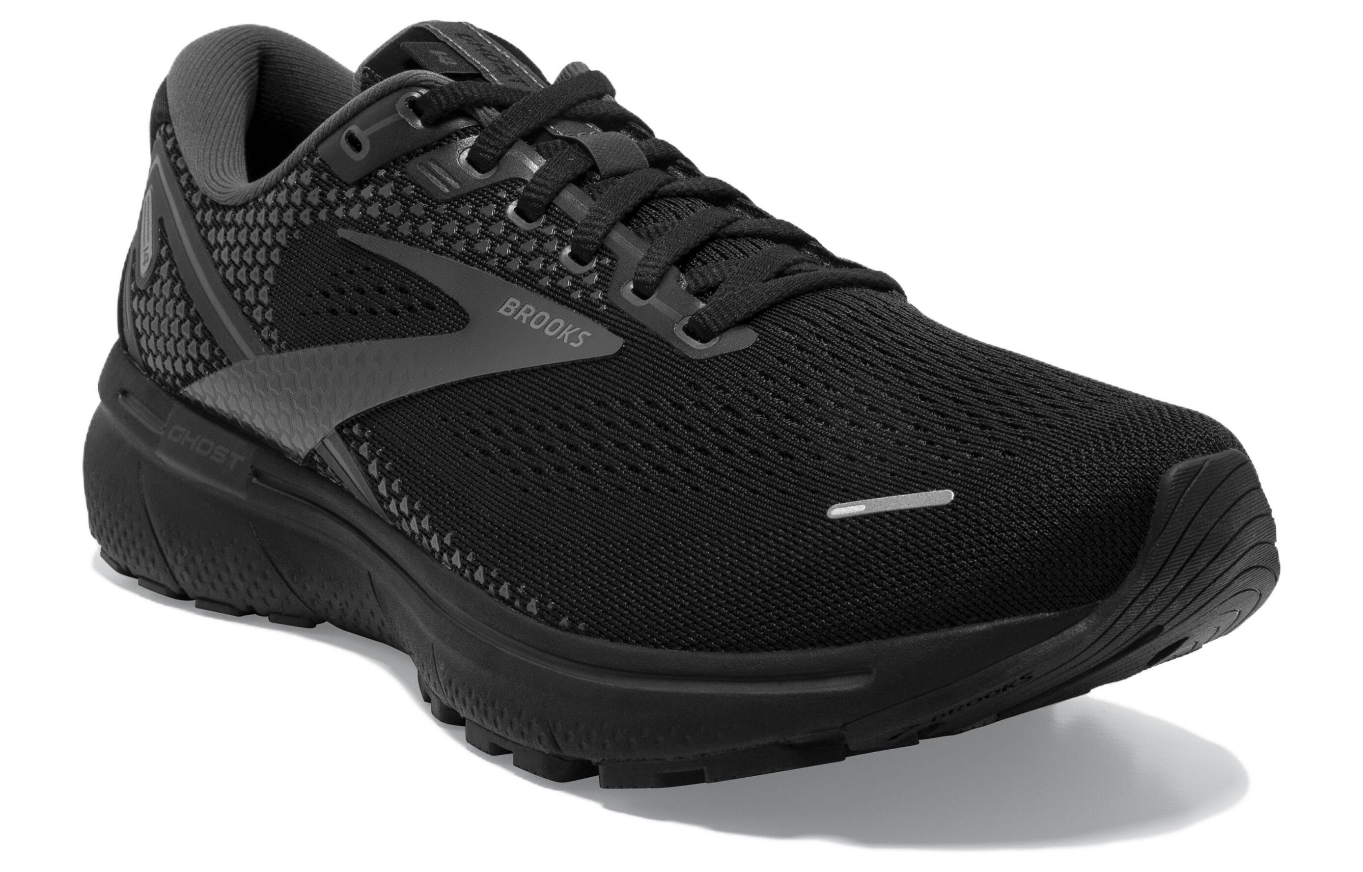 Lookbook ブルックス ゴースト14 ブラック 110369-020