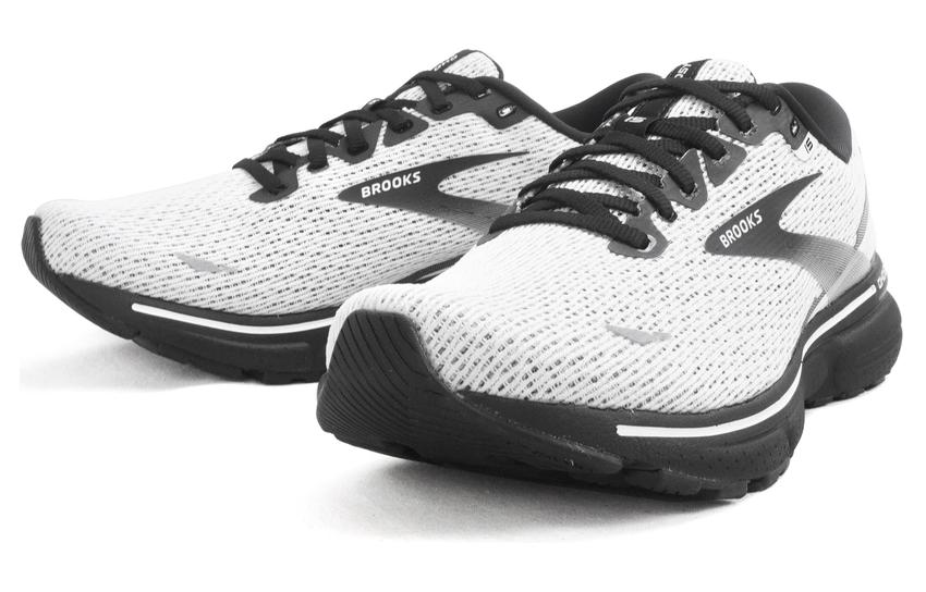 Lookbook Brooks Ghost 15 ''Blanc Noir'' 110393-1D-121