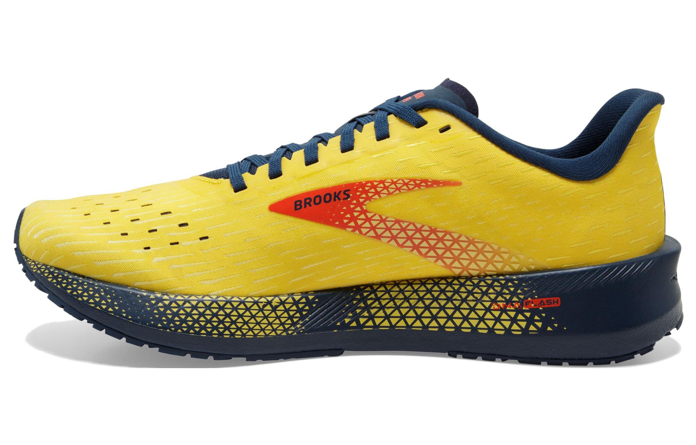 Brooks Hyperion Tempo 'Yellow Navy' 110339-1D-767