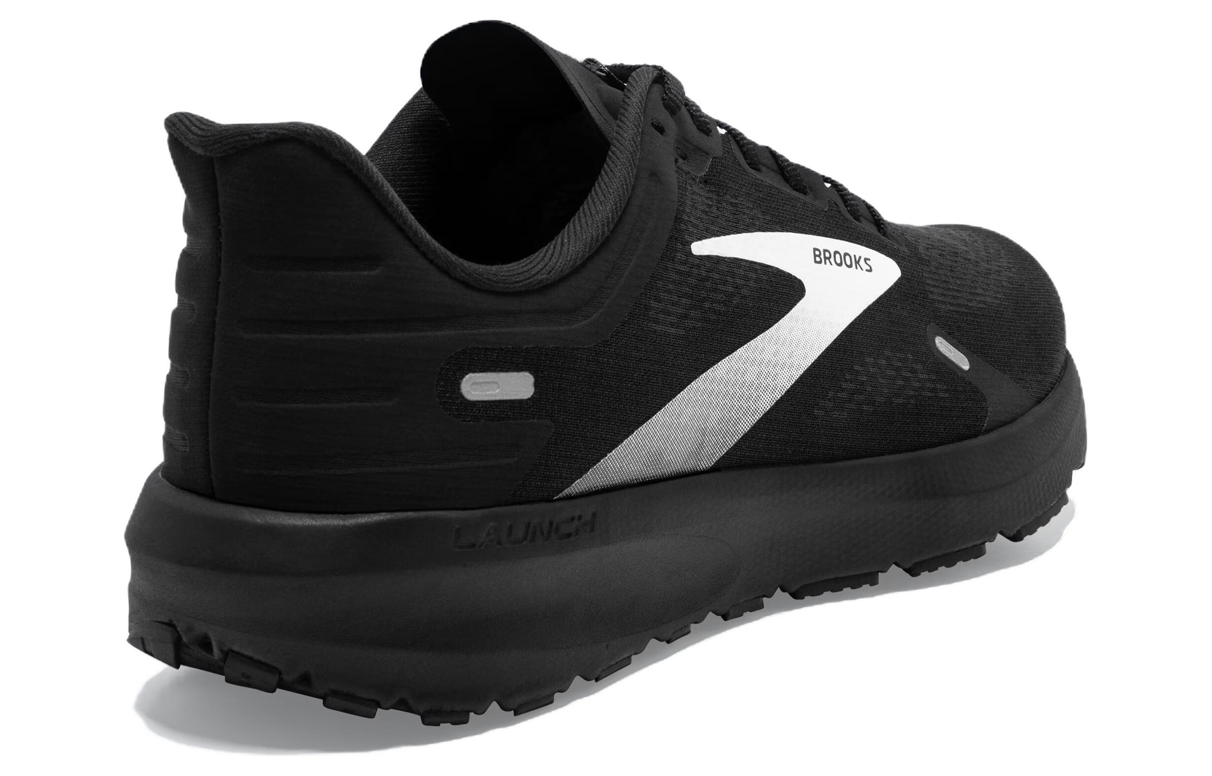 Lookbook Brooks Launch 9 'Hitam Silver' 110386-048