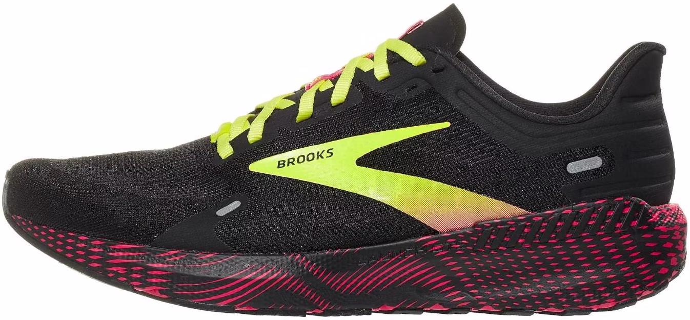 brooks-launch-9-gts-black-yellow-1103871-d-016