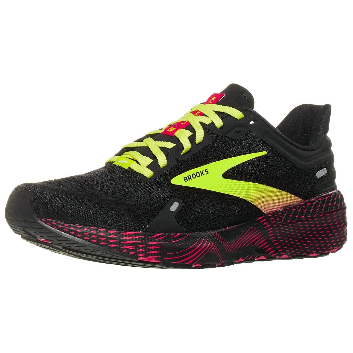 Lookbook Brooks Launch 9 GTS 'Negro Amarillo' 1103871D-016