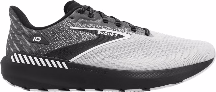brooks-launch-gts-10-2-e-wide-blackened-pearl-white