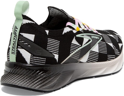 Brooks Levitate StealthFit 6 '黑白格纹' 运动鞋 110397-1D-053 Shop Brooks Levitate StealthFit 6 '黑白格纹' 运动鞋 110397-1D-053
