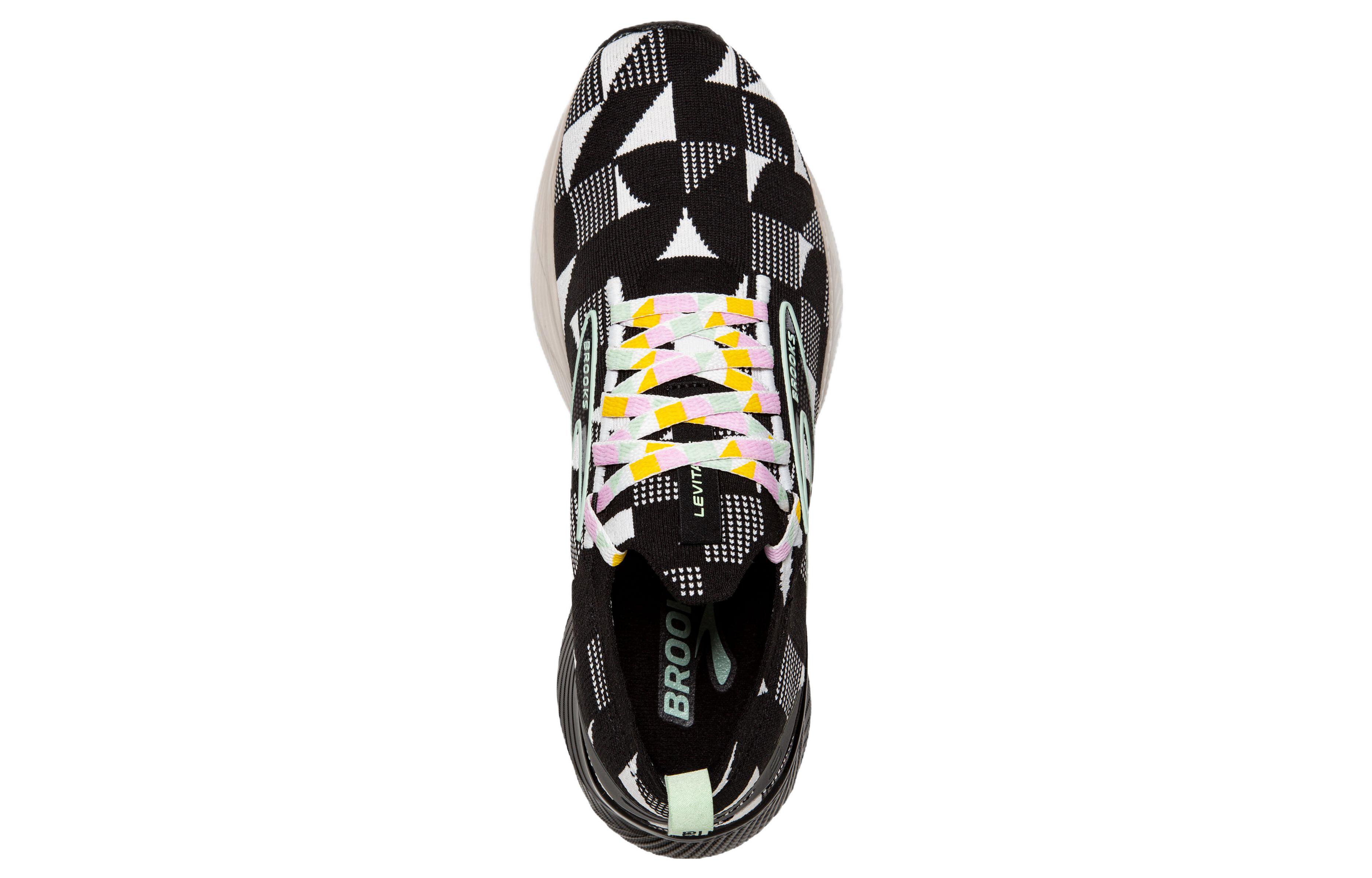Purchase Brooks Levitate StealthFit 6 'Checkered - Hitam Putih' 110397-1D-053