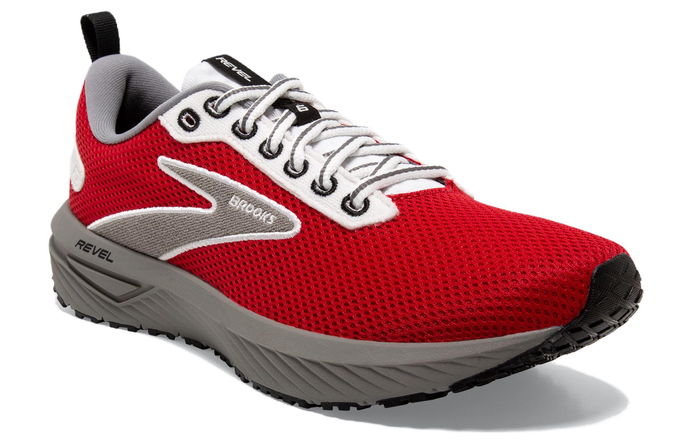 Lookbook Brooks Revel 6 ''Rood Grijs'' 110398-1D-608