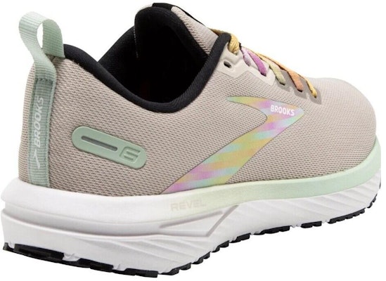 Brooks Revel 6 '白银边'跑鞋 110398-1D-185 Shop Brooks Revel 6 '白银边'跑鞋 110398-1D-185
