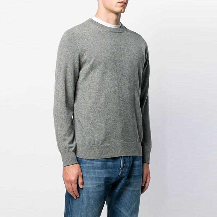 Lookbook Brunello Cucinelli 灰色圓領針織毛衣 M2200100CG217