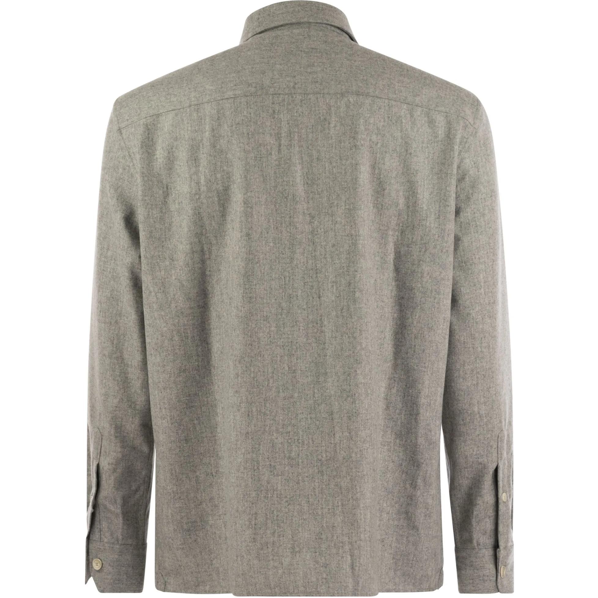 Lookbook Brunello Cucinelli 珍珠單排扣修身西裝外套。 M038P0720-C511