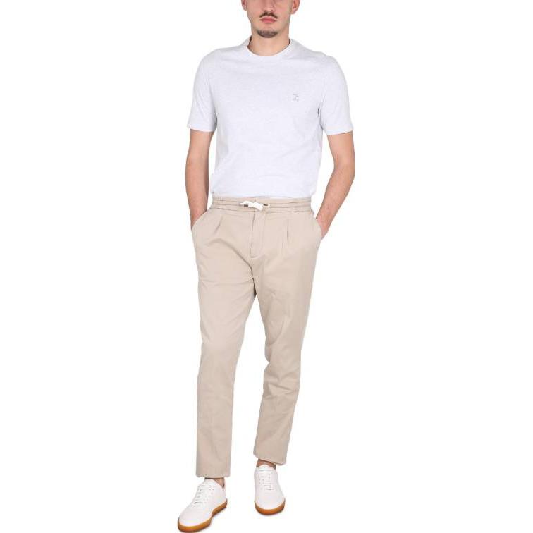 Shop Brunello Cucinelli SS23 刺繡灰色圓領休閒短袖T恤。 M0T617444G-CKP33