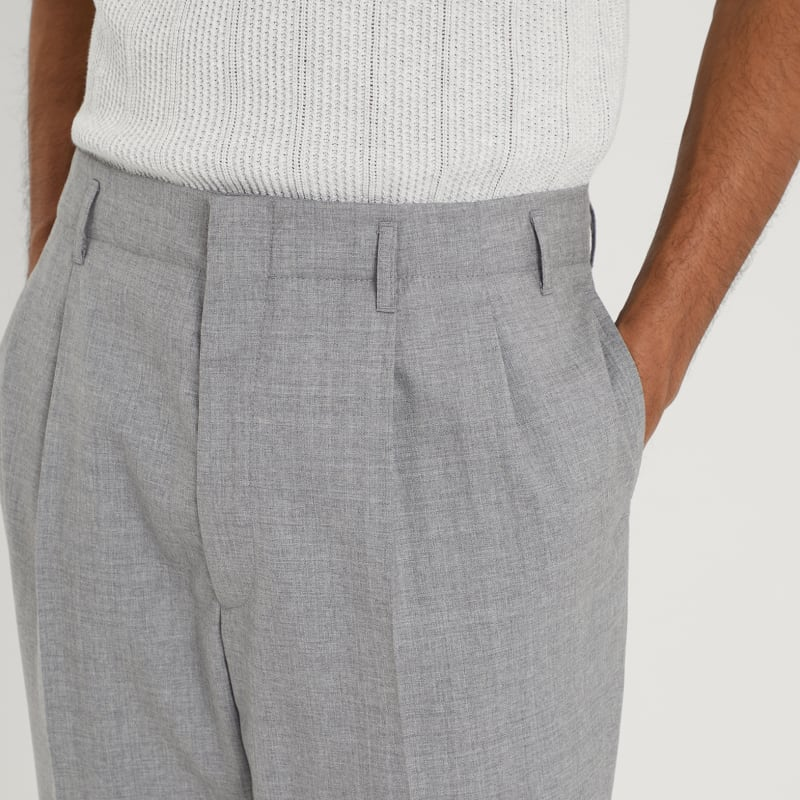 Purchase Brunello Cucinelli SS24 灰色寬鬆休閒褲附拉鍊口袋 MP407S2450-C00I