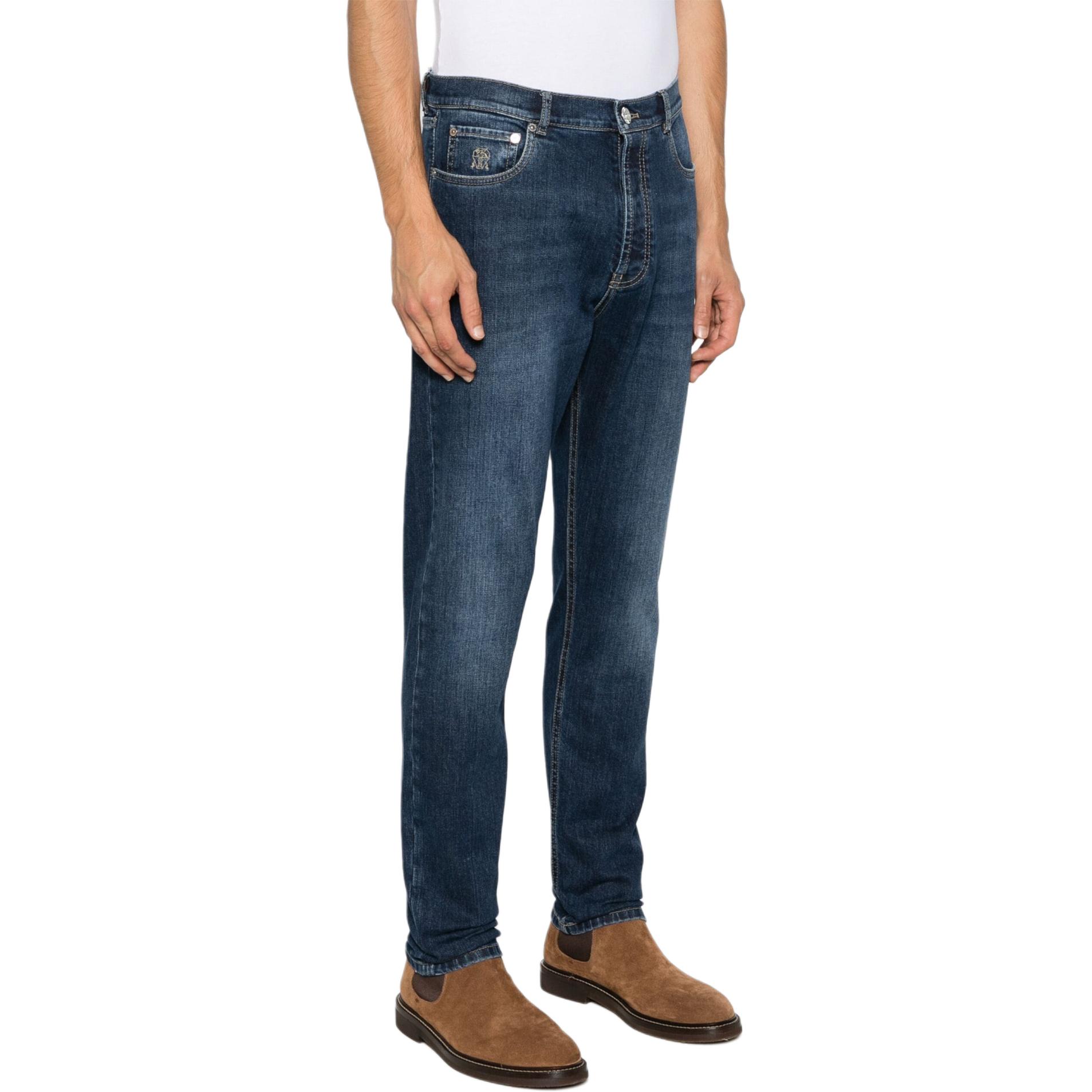 Purchase 브루넬로 쿠치넬리 SS24 슬림핏 스트레이트 로고 진 인디고 블루. M283PO1090-C1468