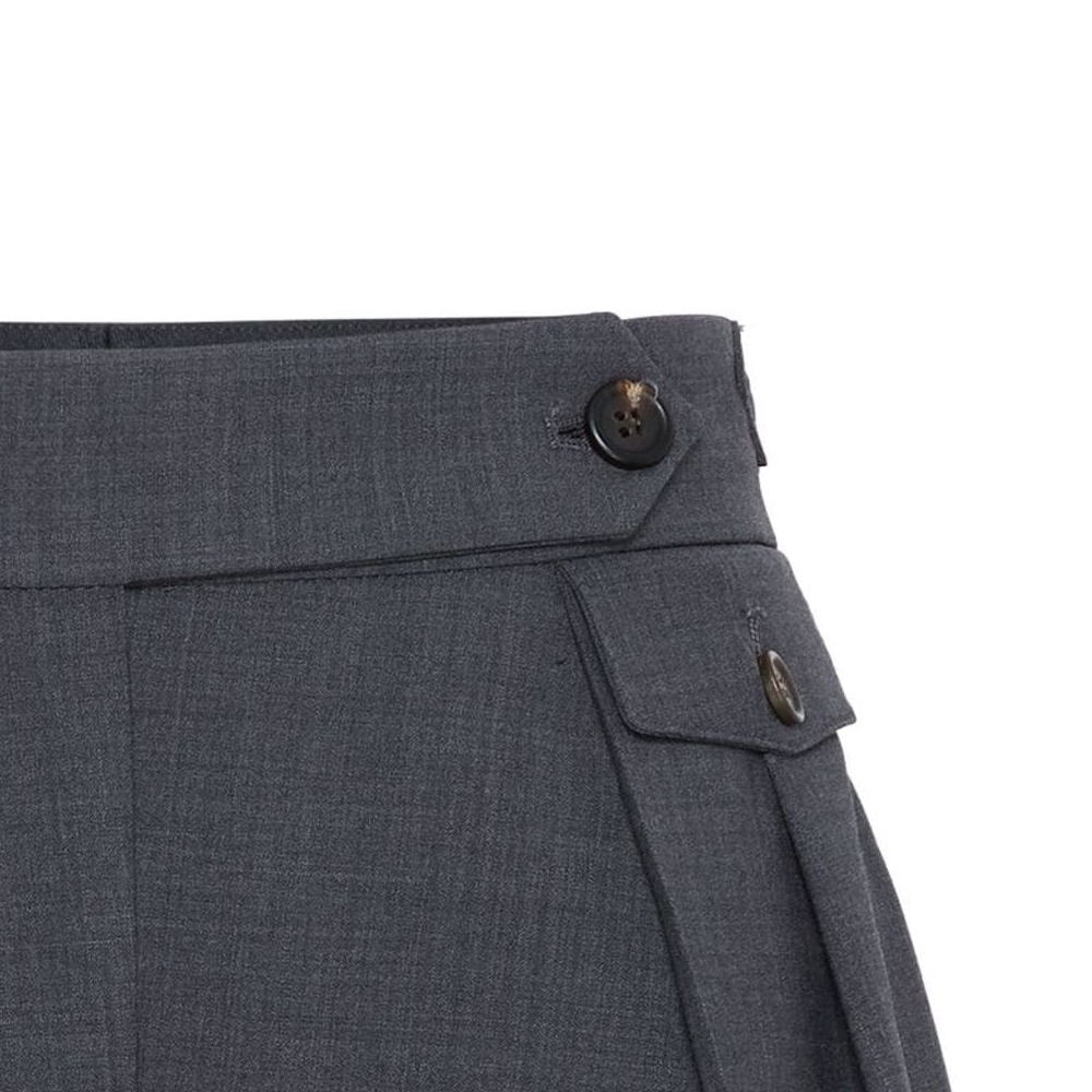 Sizing 布內洛·庫奇內利 SS24 灰色男女通用休閒短褲附褶細節 M0W07P8768-C4078