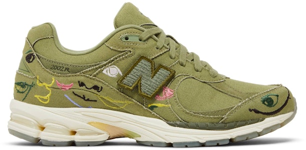 브라이언 자일스 x 뉴발란스 2002R "이제 뭐?" M2002RAG Buy 브라이언 자일스 x 뉴발란스 2002R "이제 뭐?" M2002RAG