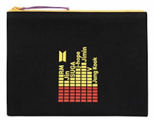 BTS x Mcdonald's Logo T-Shirt/Pouch Black Lookbook BTS x Mcdonald's Logo T-Shirt/Pouch Black
