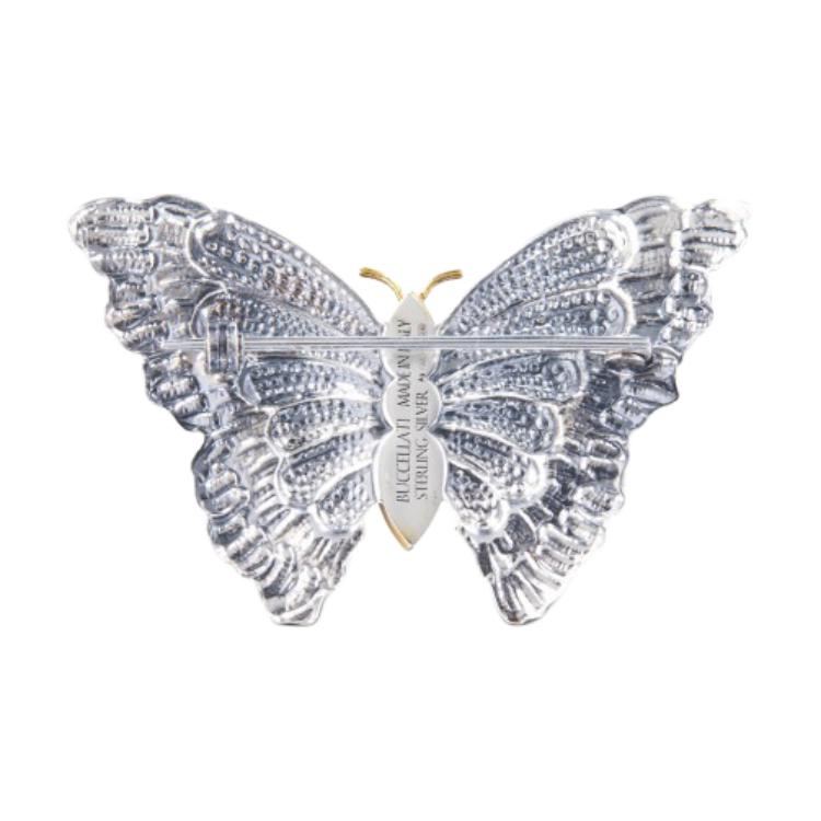 Shop BUCCELLATI 蝴蝶胸針青金石銀飾 情侶款設計 - 銀色 JAGBRO023419
