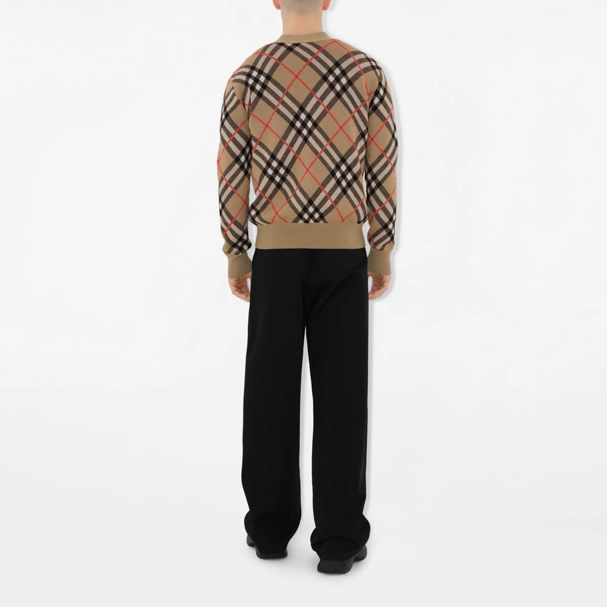 Purchase Burberry Kardigan Rajut Lengan Panjang V-Neck Beige Check dengan Kancing 80934941