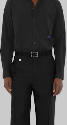 バーバリー ロゴ&ピンバックル付きブラックカーフスキンレザーベルト 3cm幅 80943871 Shop バーバリー ロゴ&ピンバックル付きブラックカーフスキンレザーベルト 3cm幅 80943871