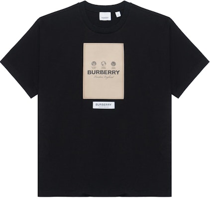 버버리 블랙 크루넥 티셔츠 - 로고 및 패치 디테일. 80570991 Buy 버버리 블랙 크루넥 티셔츠 - 로고 및 패치 디테일. 80570991