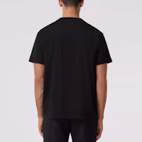Shop Camiseta Negra Burberry Cuello Redondo con Logo y Detalles de Parches. 80570991