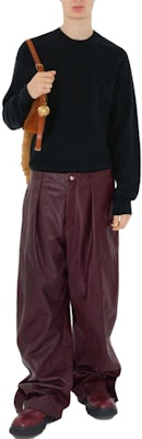 バーバリー ブラック クルーネック セーター 無地 刺繍ロゴ入り 80762601 Lookbook バーバリー ブラック クルーネック セーター 無地 刺繍ロゴ入り 80762601