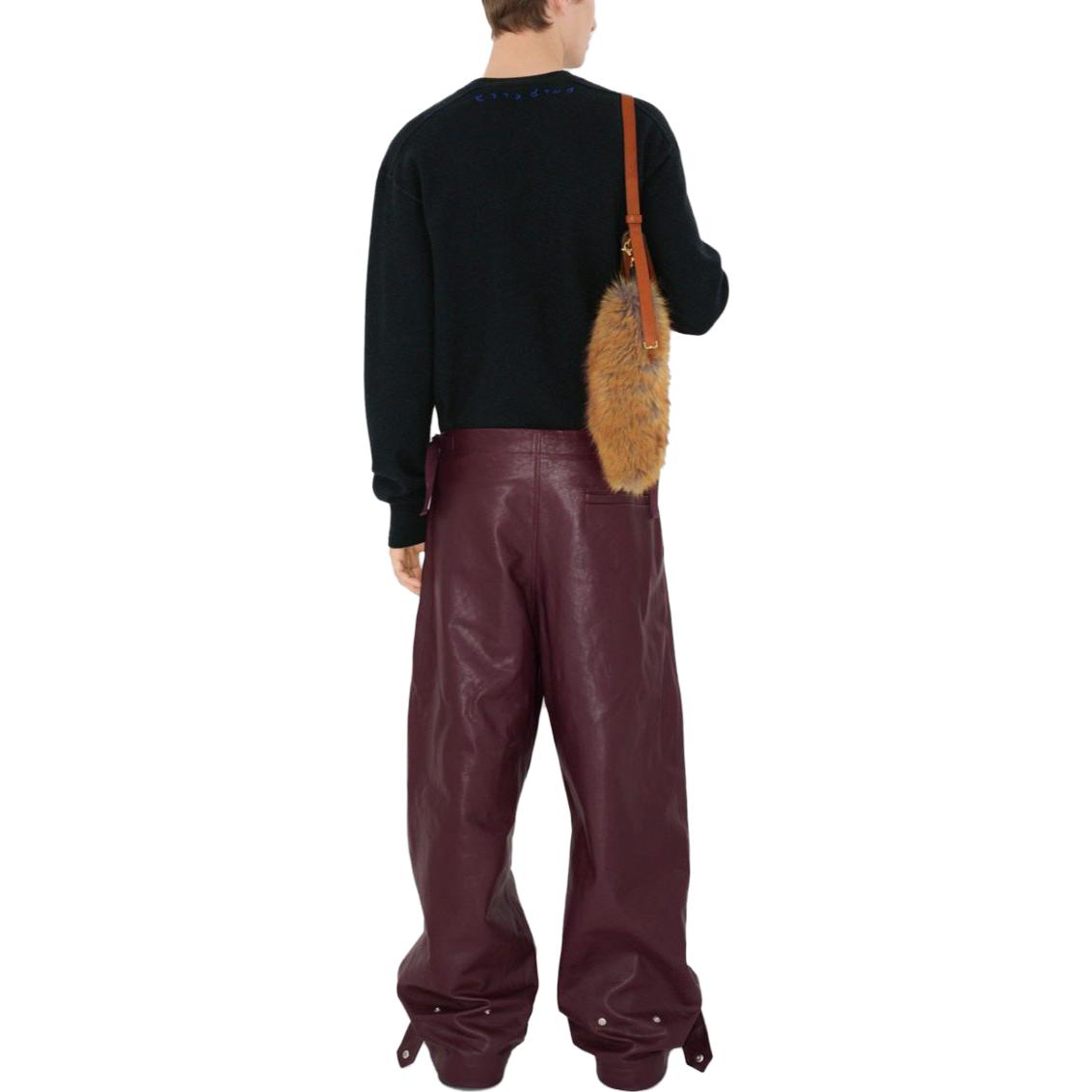 Shop バーバリー ブラック クルーネック セーター 無地 刺繍ロゴ入り 80762601