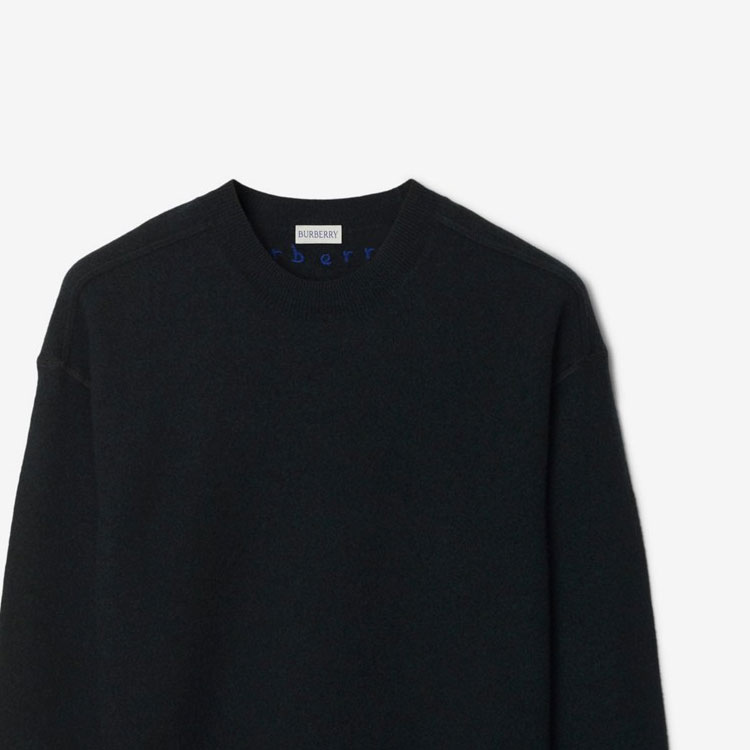 Sizing バーバリー ブラック クルーネック セーター 無地 刺繍ロゴ入り 80762601
