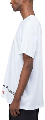 Camiseta Negra Burberry de Cuello Redondo con Diseño de Letras. 45587581 Purchase Camiseta Negra Burberry de Cuello Redondo con Diseño de Letras. 45587581