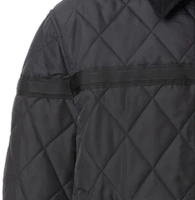 Sizing Burberry Jaket Zip Hitam Berlian Quilted dengan Poket Dada. 80616651