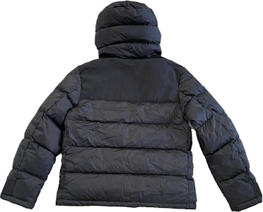 バーバリー ブラック フード付き ダウンジャケット ジッパー&ポケット付き 80684951 Lookbook バーバリー ブラック フード付き ダウンジャケット ジッパー&ポケット付き 80684951