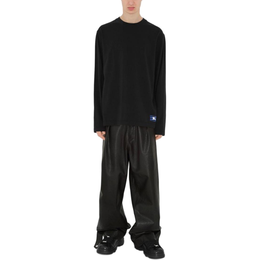 Shop Burberry 黑色長袖T恤配馬術騎士標誌貼章。 80819951