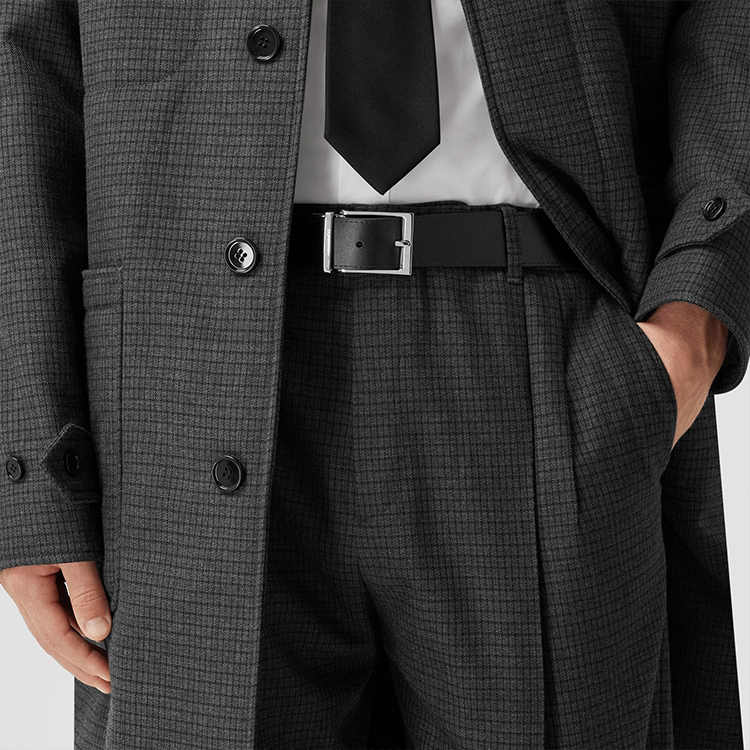 Purchase Burberry 黑色雙面格紋皮革腰帶 - 3.5公分寬 80649591