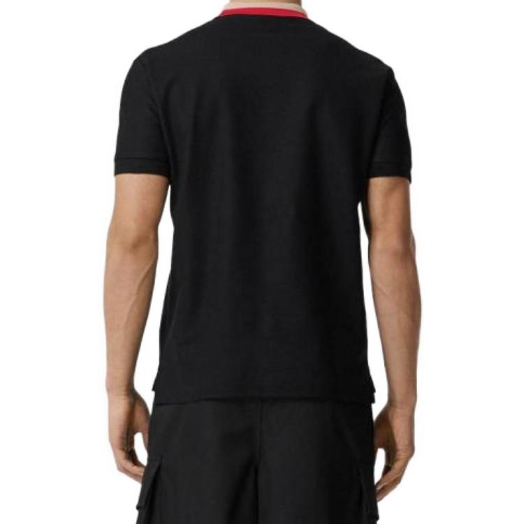 Shop Burberry Polo Negro de Manga Corta con Logo de Letras. 8039265A1189