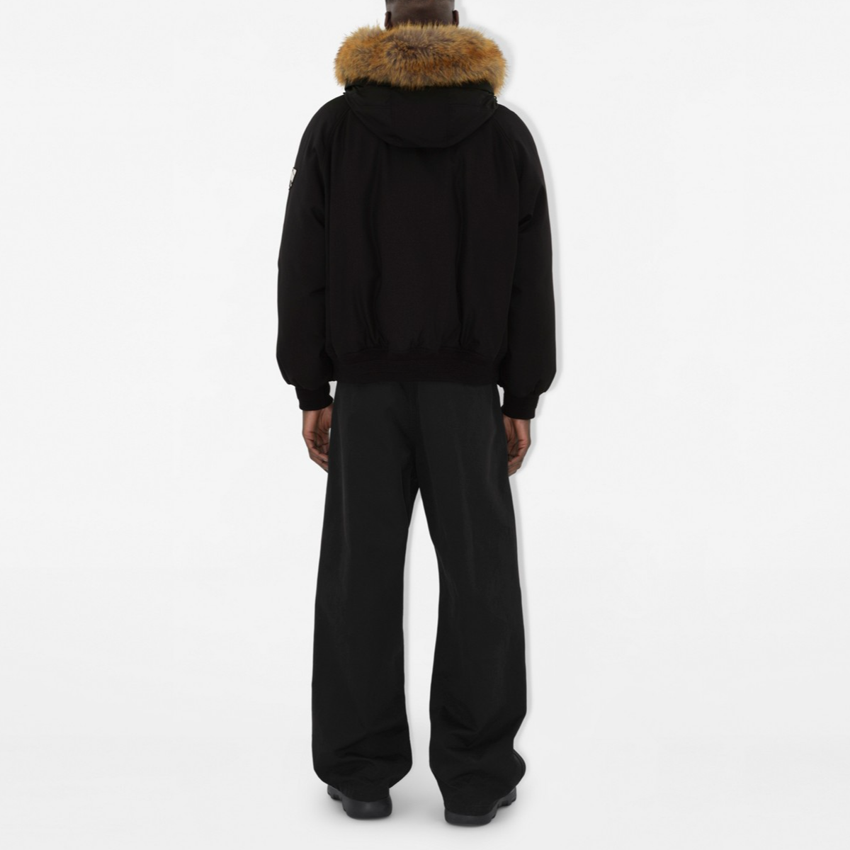 Burberry  Black Solid Logo Hooded Zip-Up Down Jacket 80915651 圖 5