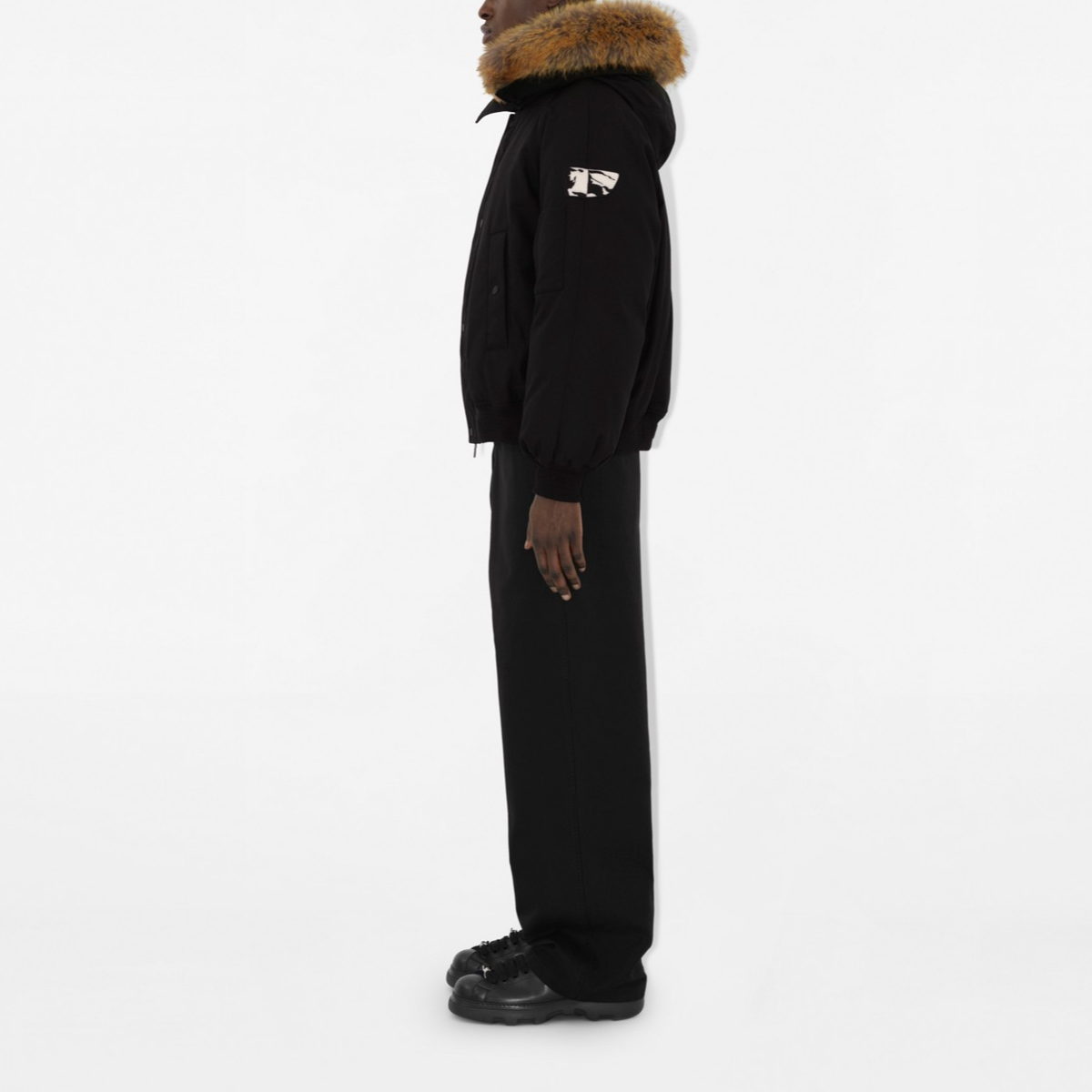 Burberry  Black Solid Logo Hooded Zip-Up Down Jacket 80915651 圖 7