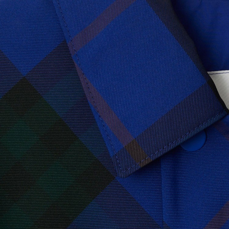 Sizing Abrigo Casual Burberry Azul de Cuadros, Manga Larga, Corte Clásico. 80855961