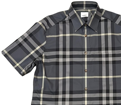 버버리 블루 체크 반소매 버튼업 셔츠. 80842931 Shop 버버리 블루 체크 반소매 버튼업 셔츠. 80842931